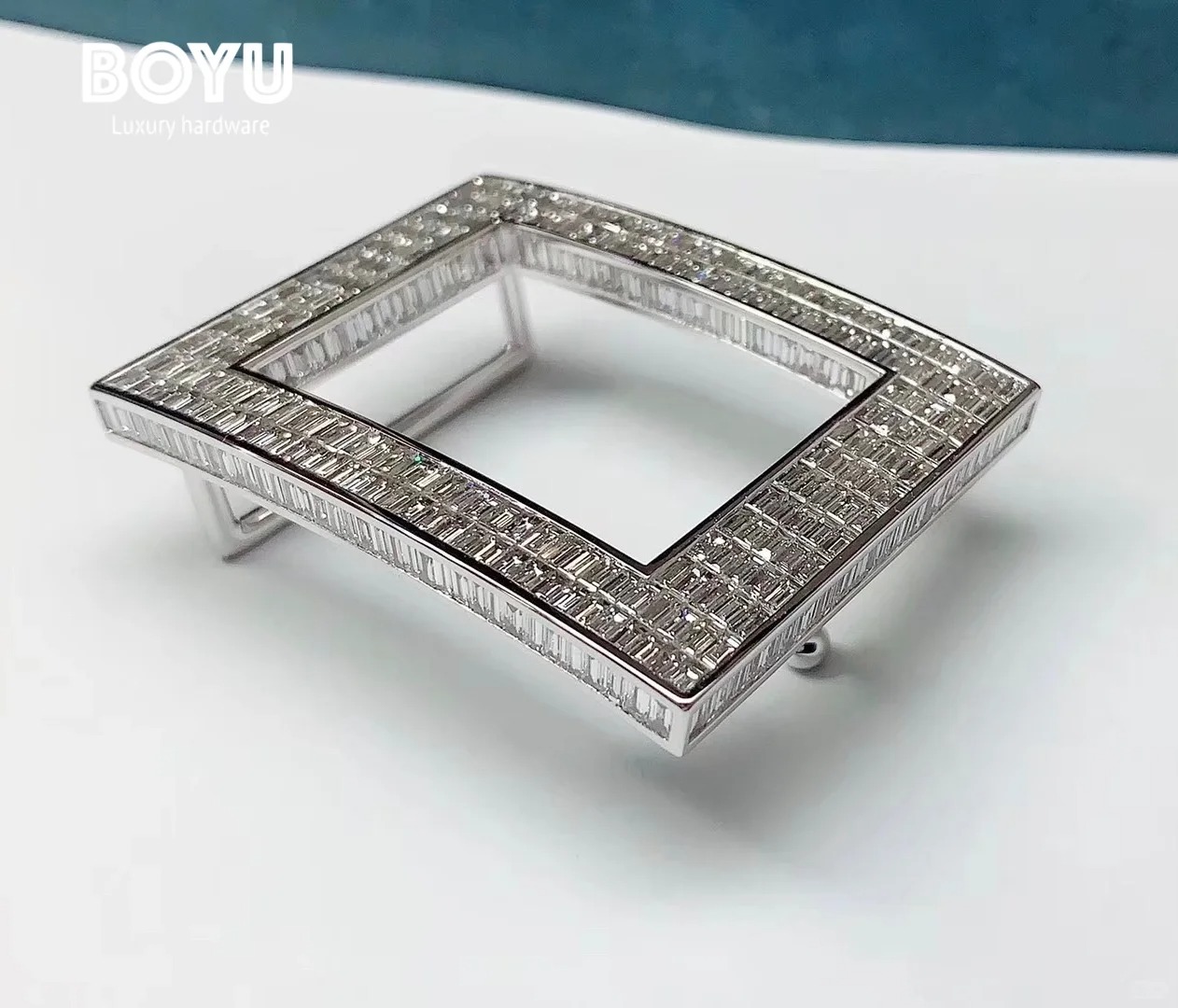 Craftsmanship Redefined: Where Hardware Meets Jewelry